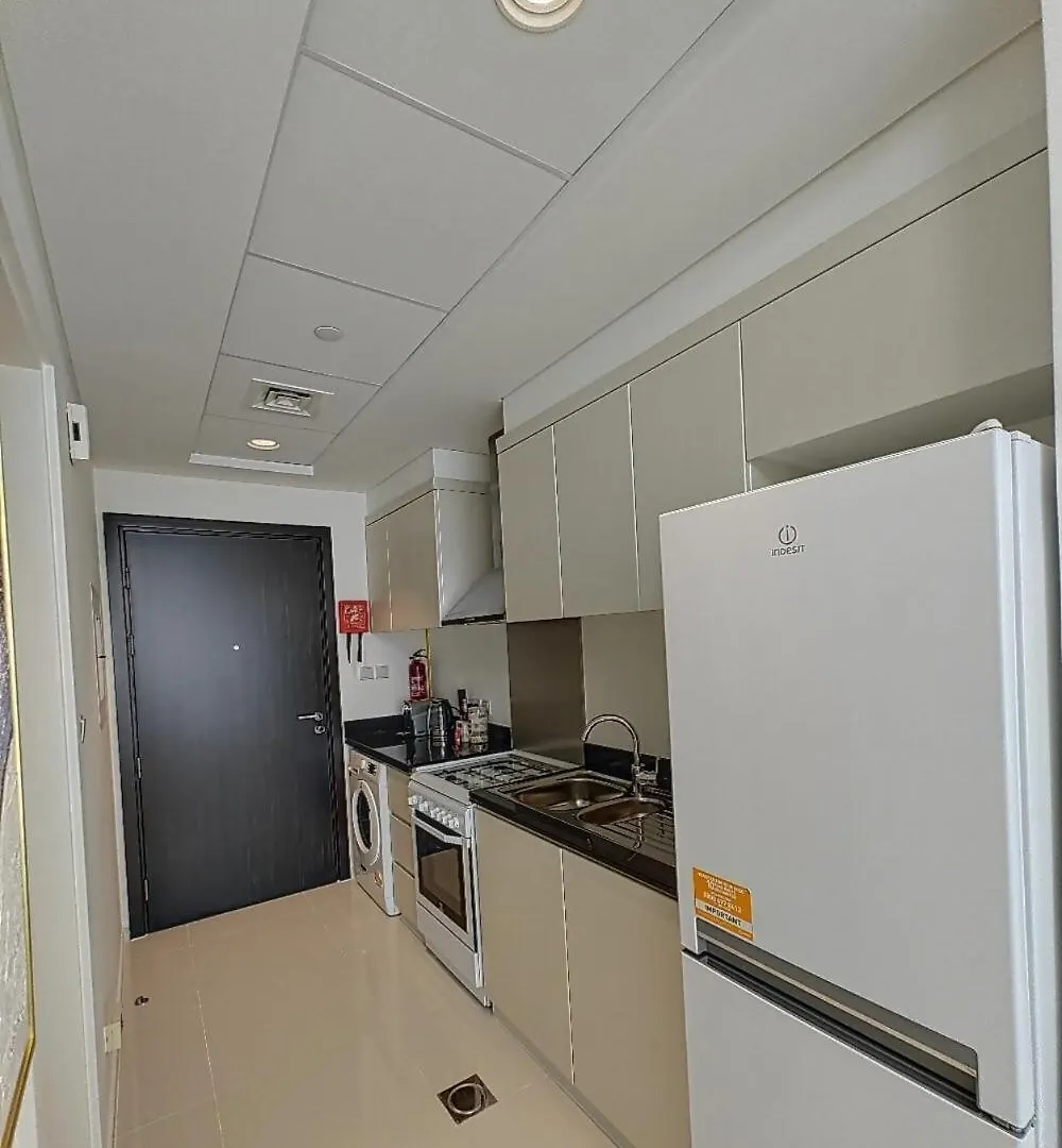 Apartment Amazing Golf Course Views Studio Dubai United Arab Emirates